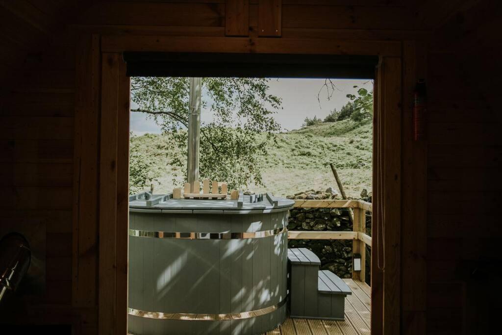 Ash Winter Retreat- Hot Tub & Log Bruner Barmouth Exterior foto